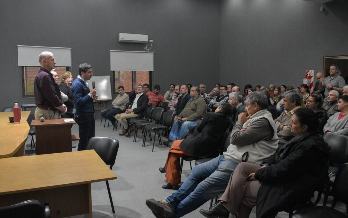 Continúan los arreglos estructurales de escuelas y hospitales