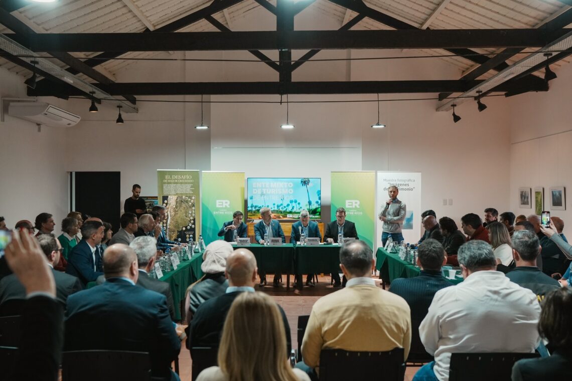 Frigerio aseguró que el turismo es clave para generar trabajo de calidad en el sector privado