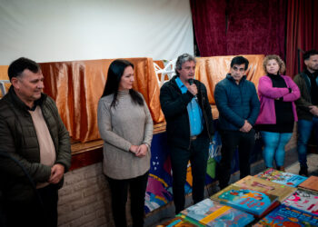 El Intendente Bravo participó del Acto de Apertura de la Feria del Libro Popular en Federación