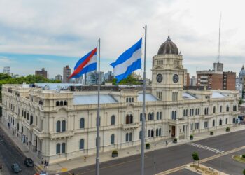 El sábado se pagará el aumento a docentes