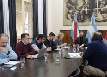 AZCUÉ ANALIZÓ CON EL GABINETE LA REFORMA TRIBUTARIA Y EL NUEVO ESCENARIO DE LA TASA DE ALUMBRADO PÚBLICO