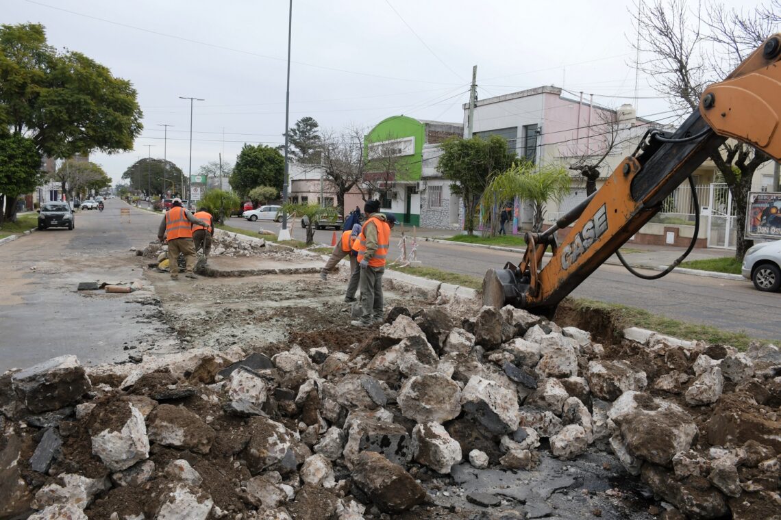 CONTINÚA EL PROGRAMA DE ARREGLO Y BACHEO DE CALLES