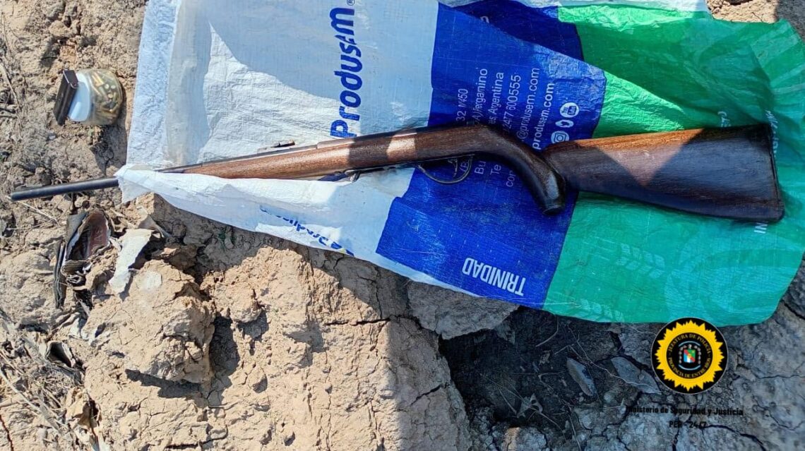 EN DISTINTOS PROCEDIMIENTOS SECUESTRAN CINCO ARMAS DE FUEGO POR EL DELITO DE TENENCIA ILEGAL DE ARMAS DE FUEGO Y POR INFRACCIÓN A LA LEY PROVINCIAL DE CAZA