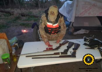 EN DISTINTOS OPERATIVOS REALIZADOS POR TIERRA COMO NÁUTICOS (RIO PARANÁ), SECUESTRAN QUINCE (15) ARMAS DE FUEGO