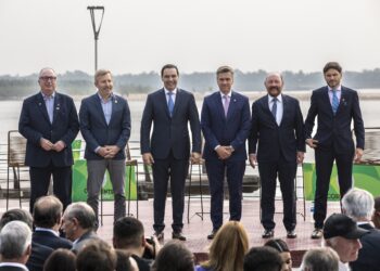 Frigerio y otros cinco gobernadores crearon la Región Litoral