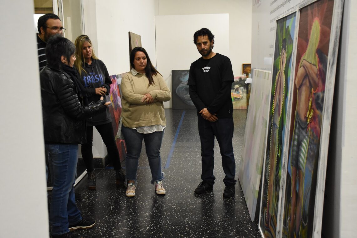 MUSEO DE ARTES VISUALES: EL JURADO COMENZÓ CON LA ELECCIÓN DE LAS OBRAS QUE SERÁN PARTE DEL SALÓN ANUAL NACIONAL DEL BICENTENARIO