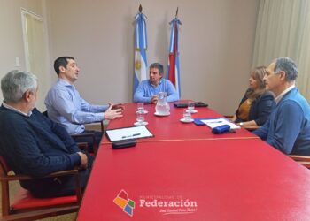 El Intendente Bravo recibió a representantes del Banco Hipotecario Nacional