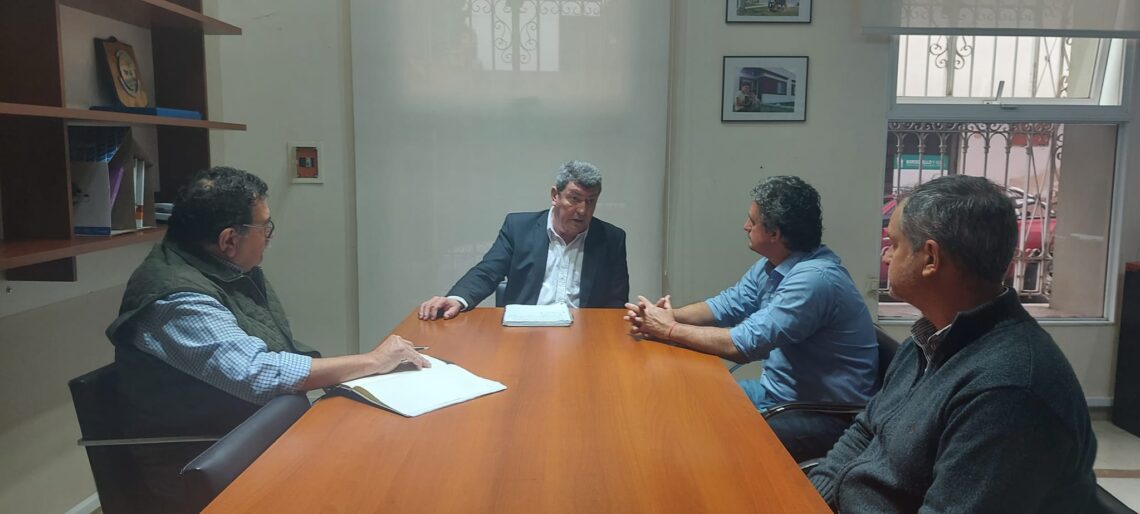 El Intendente Bravo mantuvo una importante reunión con el Presidente del IAPV Manuel Schönhals en Paraná