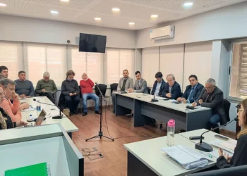 Reunión clave entre gobierno y docentes: se espera una oferta definitiva