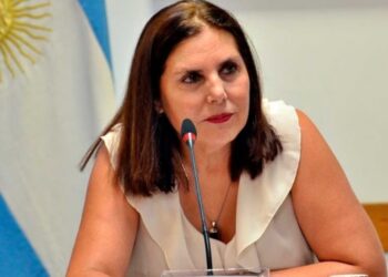 Proponen incorporar vehículos híbridos y eléctricos en la flota del Estado entrerriano