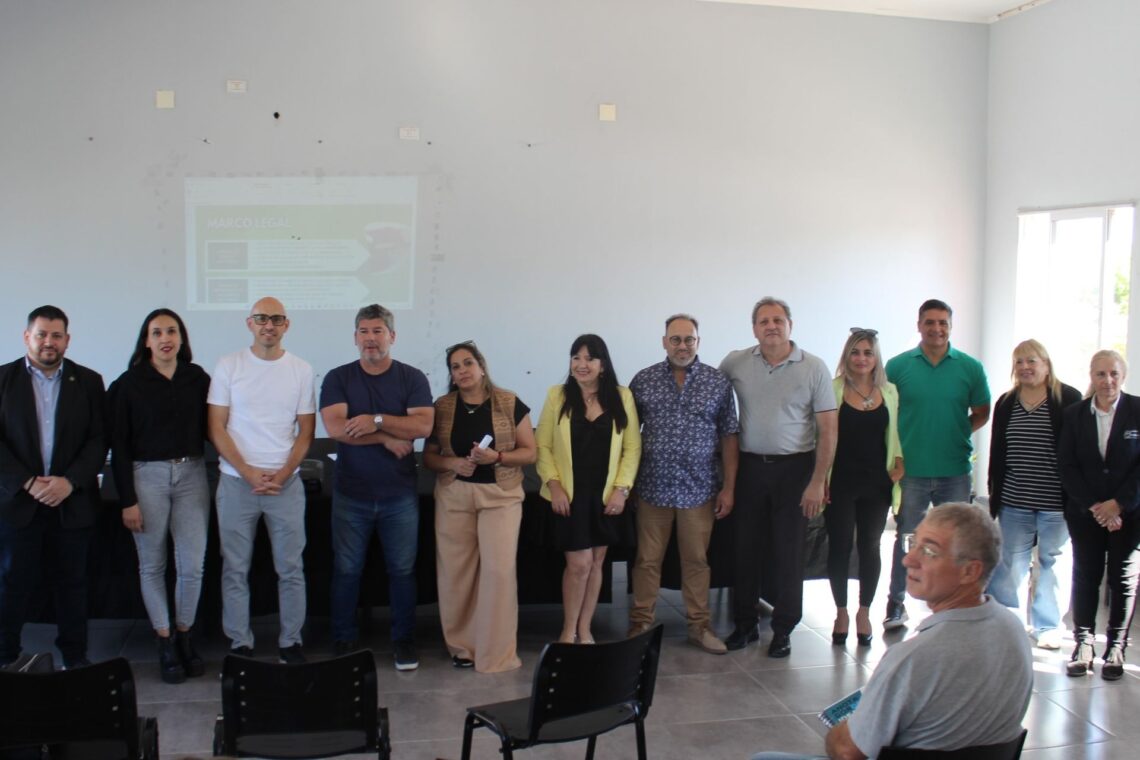 La provincia, sindicatos y sector industrial realizaron una capacitación para prevenir adicciones en ámbitos laborales