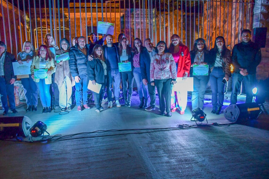 ENTREGA DE LAS DISTINCIONES AL DOCENTE INNOVADOR 2024