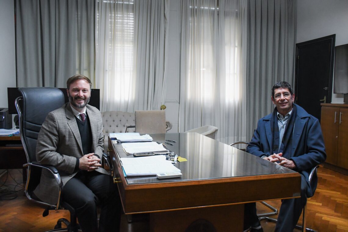 EL INTENDENTE AZCUÉ DESVINCULÓ A UN FUNCIONARIO INVOLUCRADO EN UNA CAUSA POR ESTAFAS