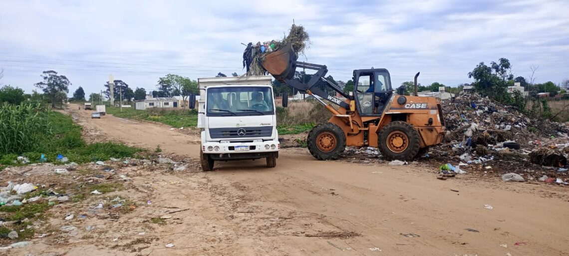 TRABAJOS DE LIMPIEZA Y ERRADICACIÓN DE MICROBASURALES