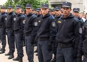 Anuncian movilización de Policías entrerrianos hacia la Casa Gris en Paraná