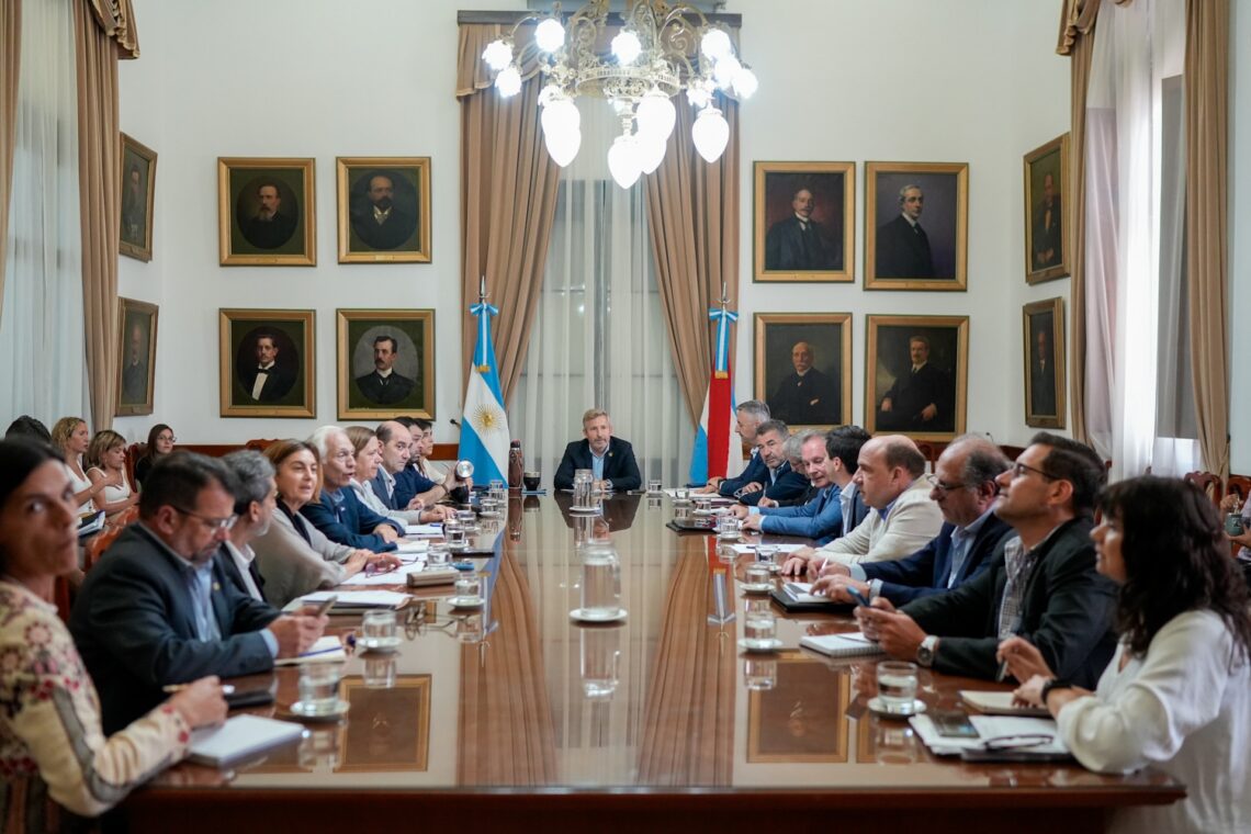 Educación y transporte, los temas del gabinete que encabezo el gobernador