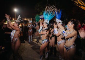 El Carnaval del País llevó su ritmo a la ExpoMoto