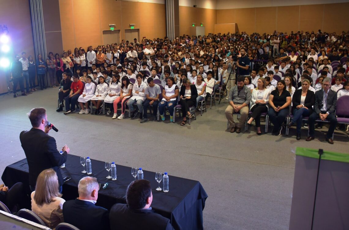 PREMIO AL MÉRITO: UN RECONOCIMIENTO A LA TRAYECTORIA Y EL COMPROMISO ESCOLAR EN CONCORDIA