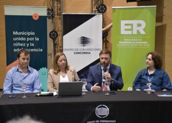 AZCUÉ: “NOSOTROS NO ESCONDEMOS LA POBREZA PORQUE EL PRIMER PASO PARA RESOLVERLA ES PONIENDO EL TEMA ARRIBA DE LA MESA”