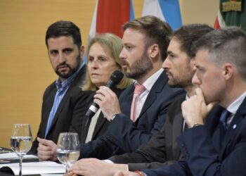 EL CONCEJO DELIBERANTE APROBÓ POR UNANIMIDAD LA REFORMA TRIBUTARIA IMPULSADA POR EL INTENDENTE AZCUÉ