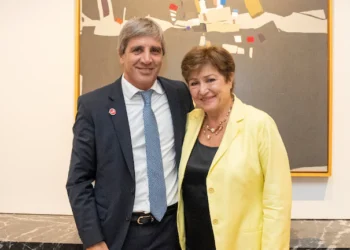 Caputo confirmó que el nuevo acuerdo con el FMI incluye fondos frescos y que negocia el ritmo de los desembolsos