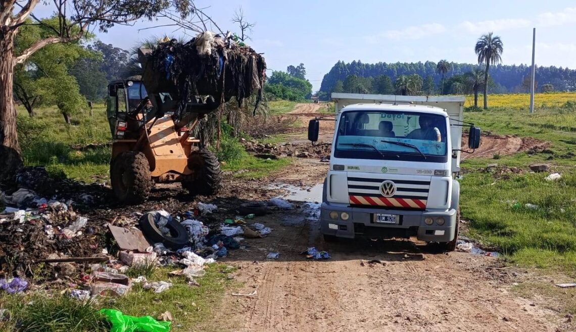 TRABAJOS DE LIMPIEZA Y ERRADICACIÓN DE MICROBASURALES