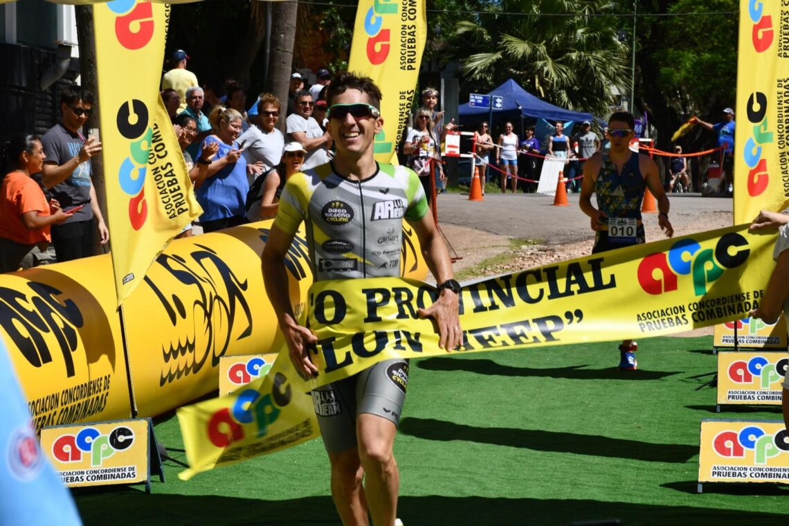 UN EXITOSO COMIENZO DEL TRIATLÓN EN COLÓN
