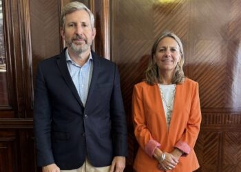 Frigerio pidió por la modificación en el modo de establecer el precio de la energía que genera Salto Grande