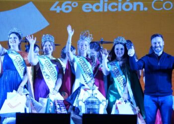 MULTITUDINARIO SHOW DE KE PERSONAJES EN LA FIESTA NACIONAL DE LA CITRICULTURA