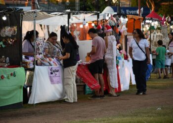COMENZÓ LA EXPO NAVIDAD EN LA COSTANERA