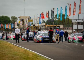SE PRESENTARÁ EL GRAN PREMIO CORONACIÓN FRENTE AL PALACIO MUNICIPAL
