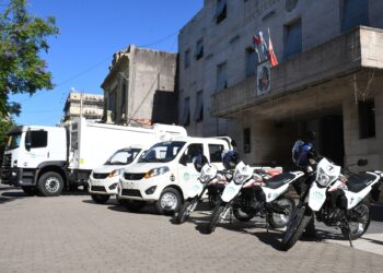 AZCUÉ PRESENTÓ NUEVOS VEHÍCULOS QUE SE INCORPORAN AL PARQUE AUTOMOTOR MUNICIPAL