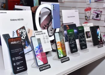 Las empresas podrán empezar a exhibir los precios de sus productos en dólares