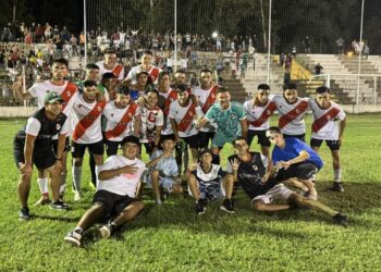 Colegiales venció por cuatro goles a Independiente