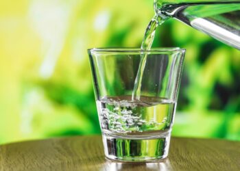 Recomendaciones para consumir agua segura y obtener una hidratación sin riesgos