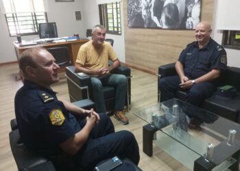 DEPARTAMENTO NOGOYA – EL INTENDENTE DE HERNÁNDEZ, LUIS GAIOLI, RECIBIÓ AL NUEVO JEFE DEPARTAMENTAL – CRIO. INSP. KOCH CRISTIAN Y AL JEFE DE COMISARIA HERNÁNDEZ – CRIO. GRACIANI CRISTHIAN.