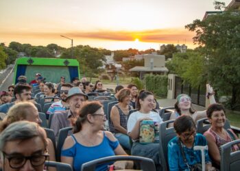 EL BUS TURÍSTICO SUMA RECORRIDOS Y APUESTA POR UN DESARROLLO SOSTENIBLE