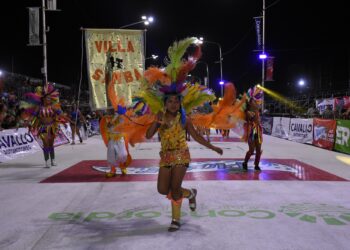EL CARNAVAL DE LOS PEQUEÑOS DUENDES TUVO SU PRIMER DESFILE
