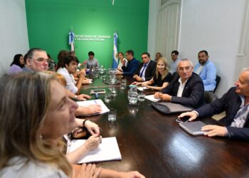 El gobierno y los gremios docentes vuelven a encontrarse este jueves