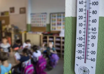 Varias escuelas de Concordia aplicarán mañana la reducción horaria o virtualidad por el extremo calor