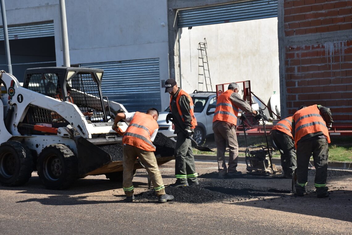 PROGRAMA DE ARREGLO Y BACHEO DE CALLES