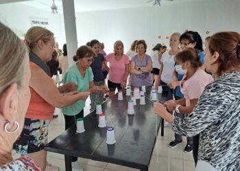 PROGRAMA DE DEPORTE ADAPTADO Y ENTRENAMIENTO COGNITIVO MOTRIZ PARA PERSONAS MAYORES