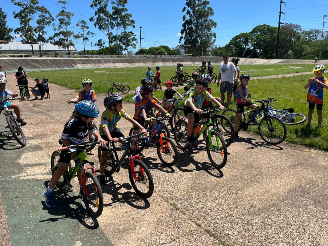 CLASES GRATUITAS DE CICLISMO DE LA SUBSECRETARÍA DE DEPORTES