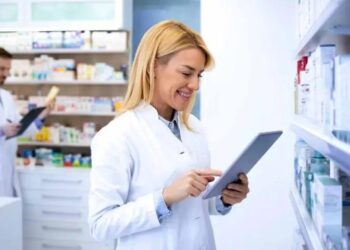 IMPORTANTE RED DE FARMACIAS BUSCA ENCARGADO/A DE SUCURSAL