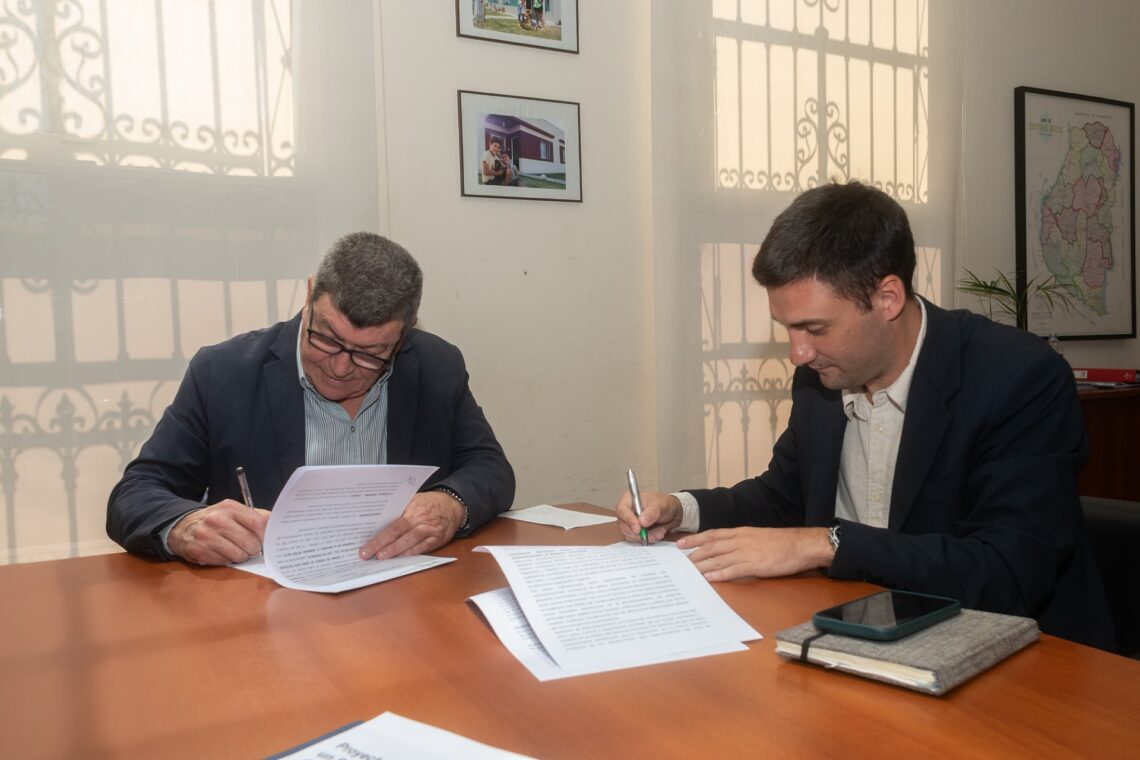 El IAPV y Sidecreer firmaron convenio para el cobro de deudores