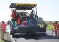 Schneider recorrió el avance de la obra en la Ruta Provincial Nº 32