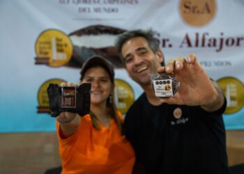 Exitosa primera jornada de la Feria Argentina del Alfajor en Gualeguaychú