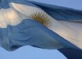 CONCORDIA CONFECCIONA SU BANDERA COLECTIVA EN HOMENAJE A MANUEL BELGRANO