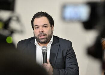 Troncoso defendió la intervención del Iosper y el proyecto de nueva obra social: «Terminamos con privilegios y estafas»