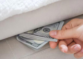 El Gobierno envió al Congreso el proyecto de ley para incentivar el uso de «dólares del colchón»